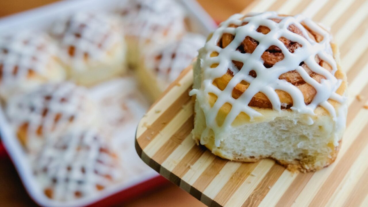 Cinnamon Roll Original + Doce de Leite (O cinnamon Roll é um